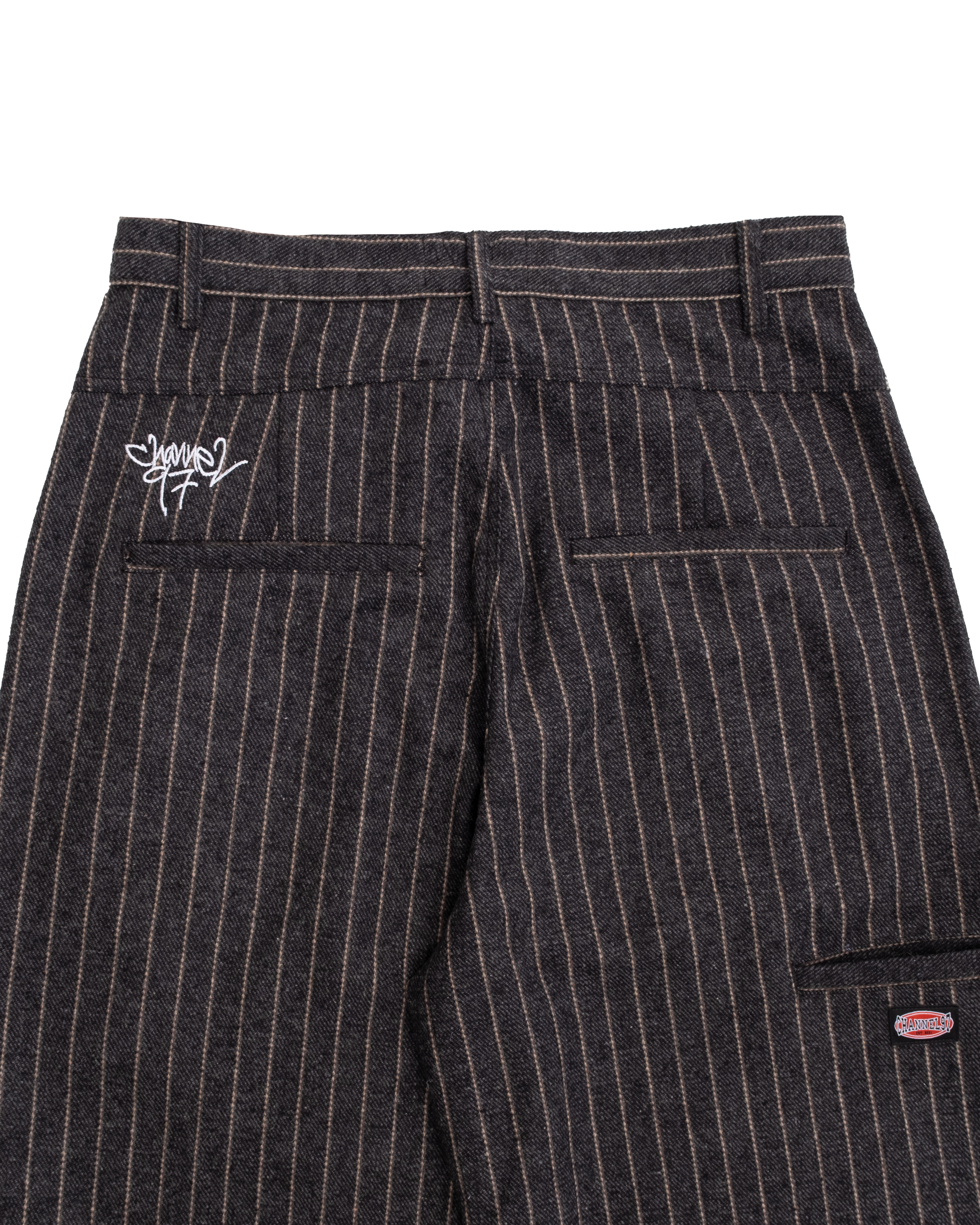 PLEATED TROUSER (PINSTRIPE)